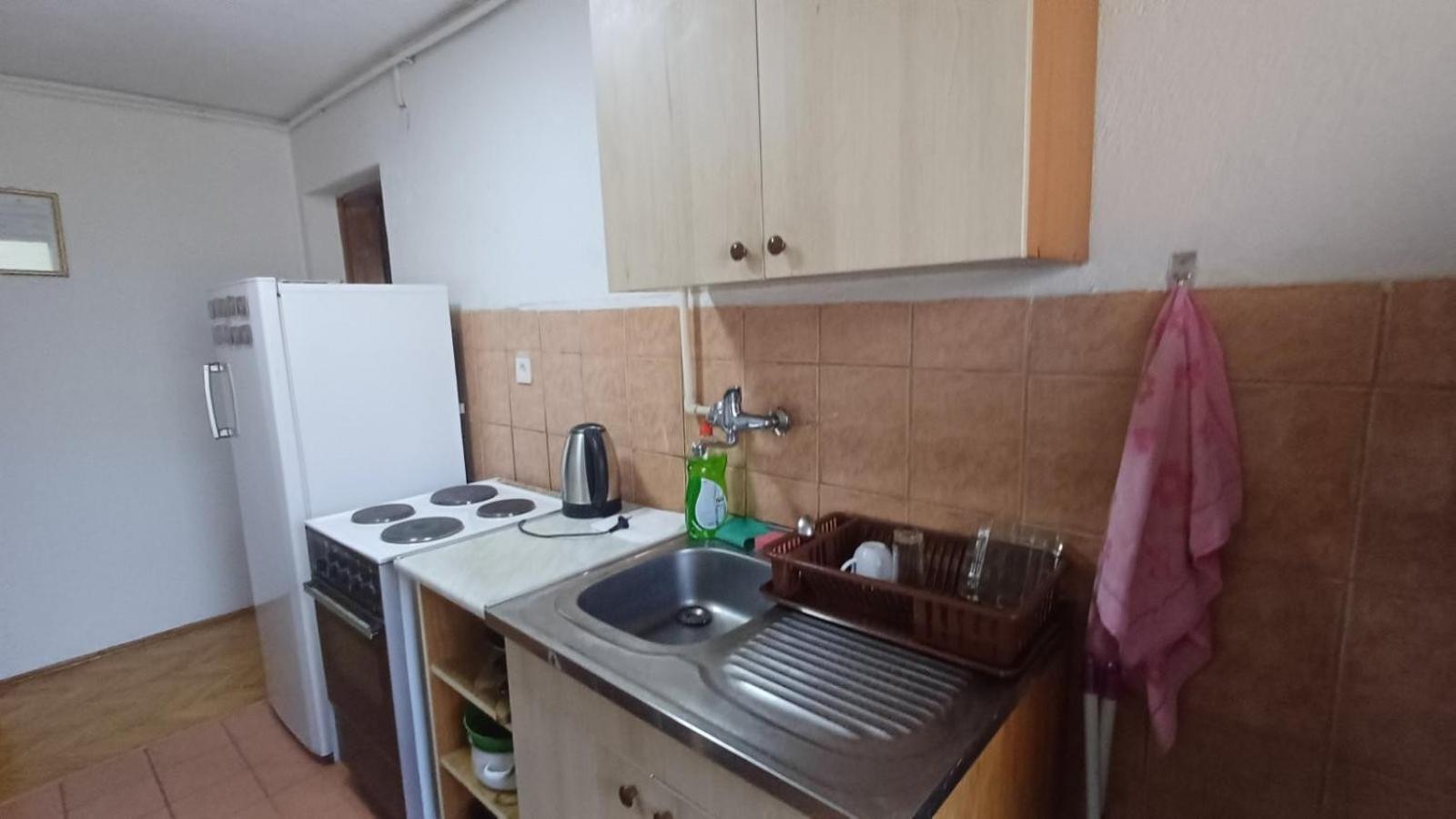 Petrograd Apartment บิโตลา ภายนอก รูปภาพ