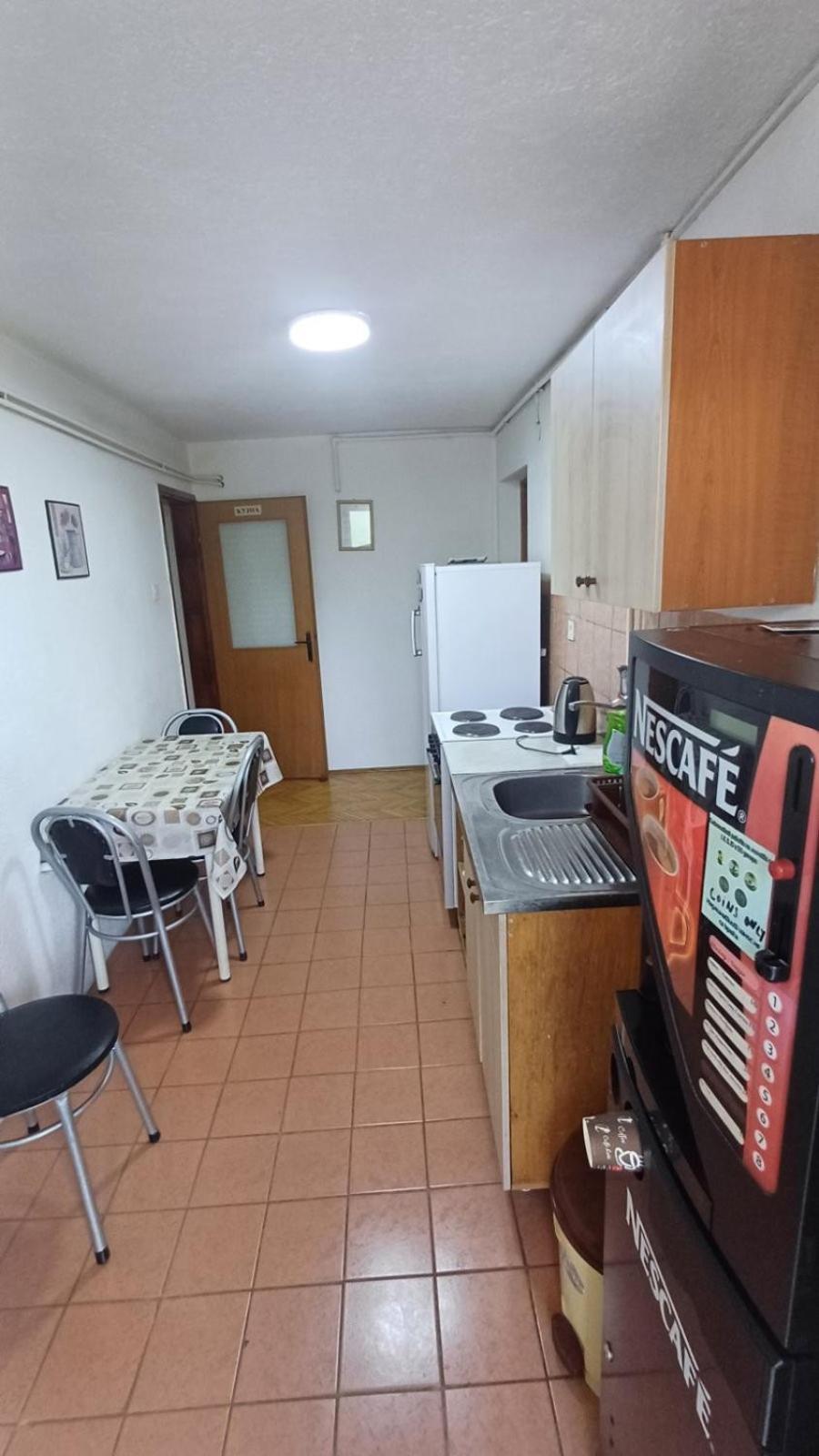 Petrograd Apartment บิโตลา ภายนอก รูปภาพ