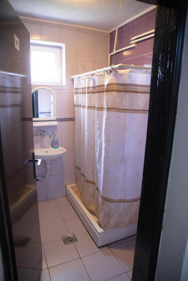 Petrograd Apartment บิโตลา ภายนอก รูปภาพ